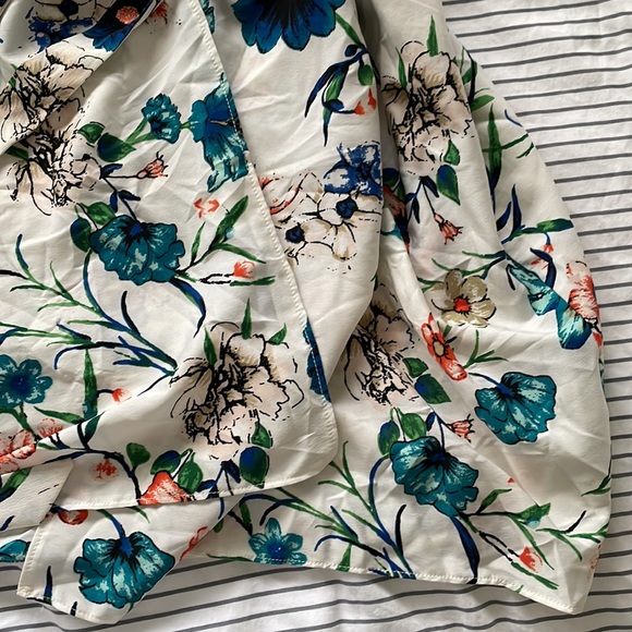 Sfera floral robe from Spain sz medium - Picture 4 of 7